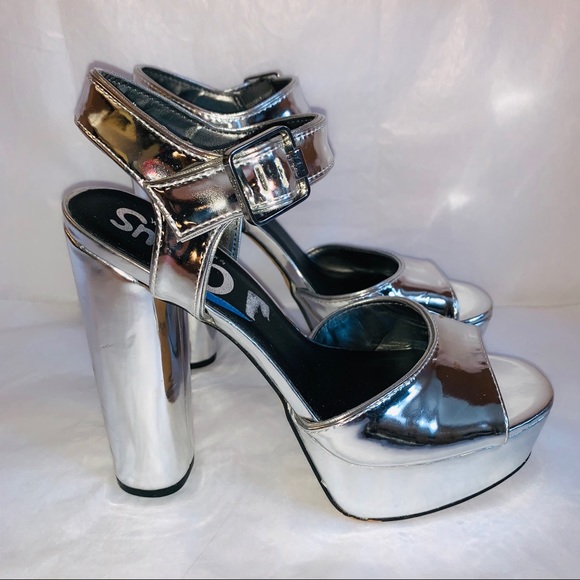 Sam Edelman Shoes - Circus Sam Edelman Metallic Silver Platform Heels